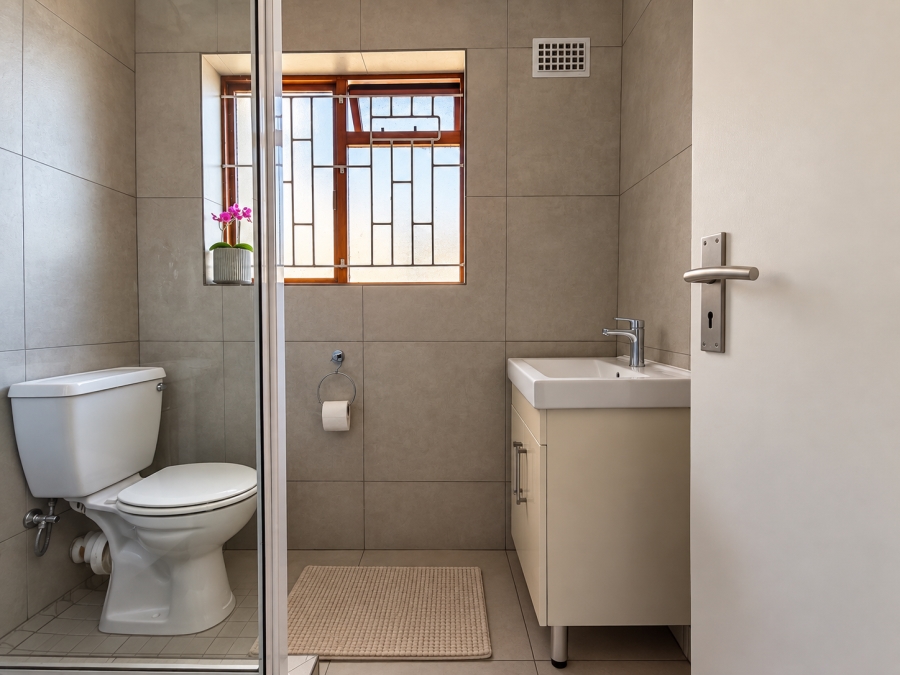 3 Bedroom Property for Sale in Wynberg Western Cape